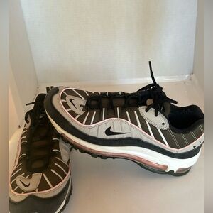 Nike Air Max 98 women’s Violet Ash Pink White Running Shoes AH6799 301 Size 9.5